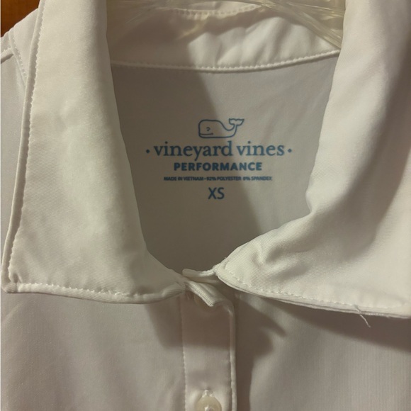 Vineyard vines golf top - Picture 2 of 2